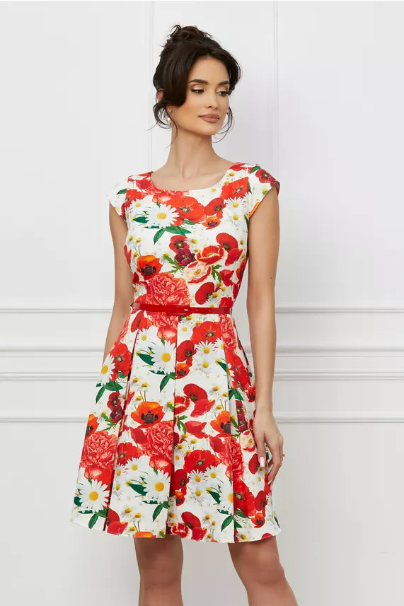 Rochie de primăvară cu flori roșii